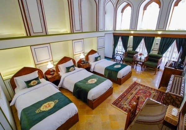 اتاق سه تخته اقامتگاه سنتی میناس اصفهان